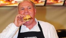 香肠的最新爆料,揭秘背后的惊人真相与惊人内幕